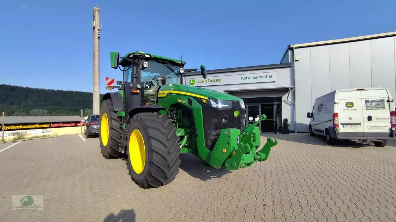 John Deere 8R 370 Tractor €317,000