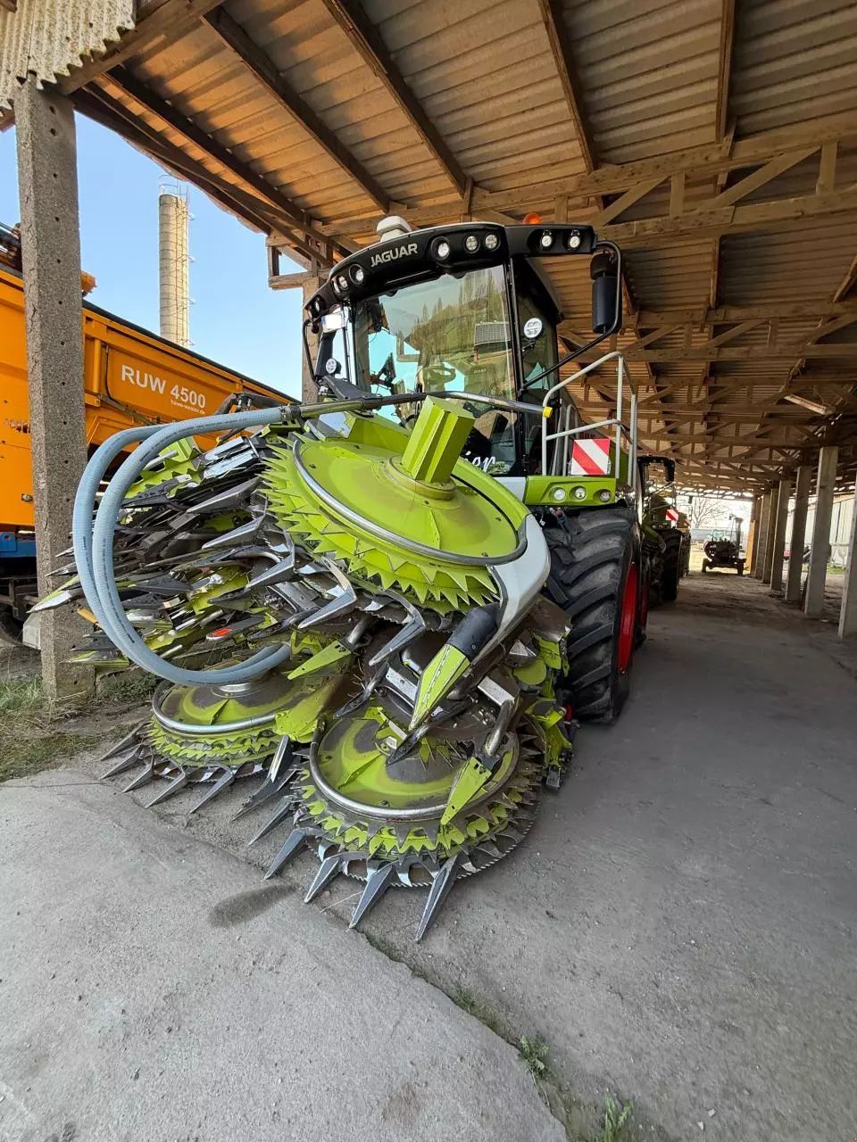 Claas Jaguar 970 Self propelled forage harvester €550,000