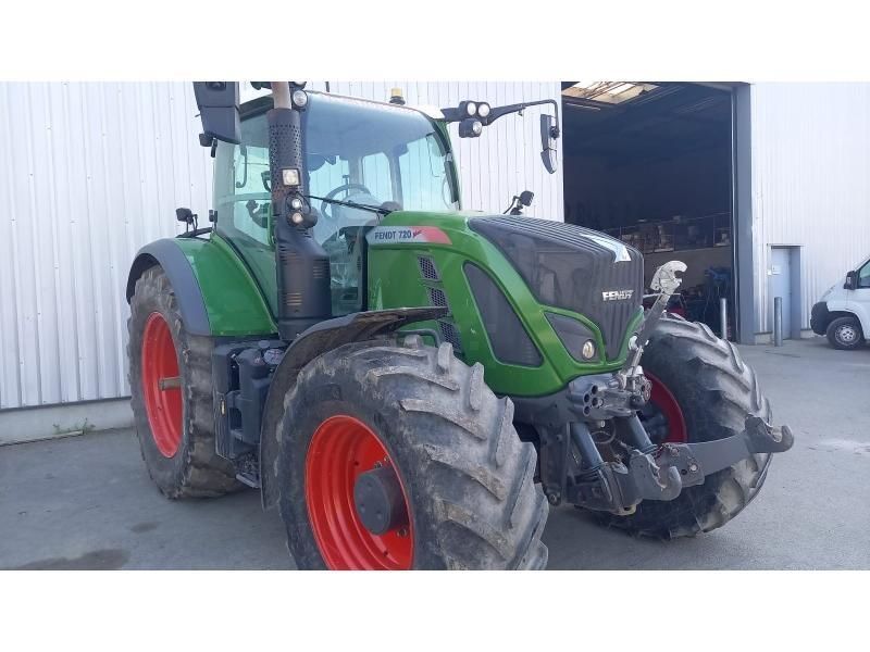 E-FARM: Fendt 720 Vario - Tracteur - id FIC37BL - 75 500 € - Année: 2019 - Lecture du nombre d'heure: 7 837,Puissance du moteur (chevaux): 200,France