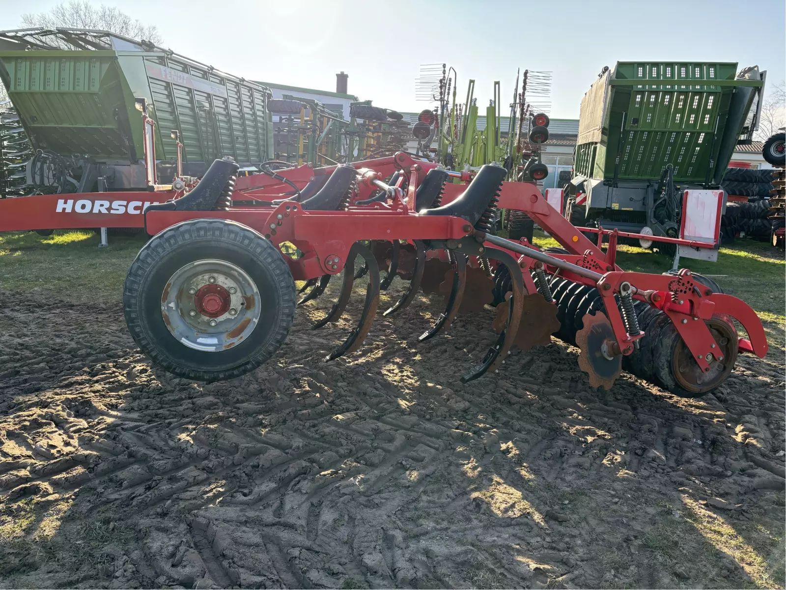 E-FARM: HORSCH Terrano 5 FX - Cultivator - id IS2IIV2 - €25,500 - Year of construction: 2012 - Germany
