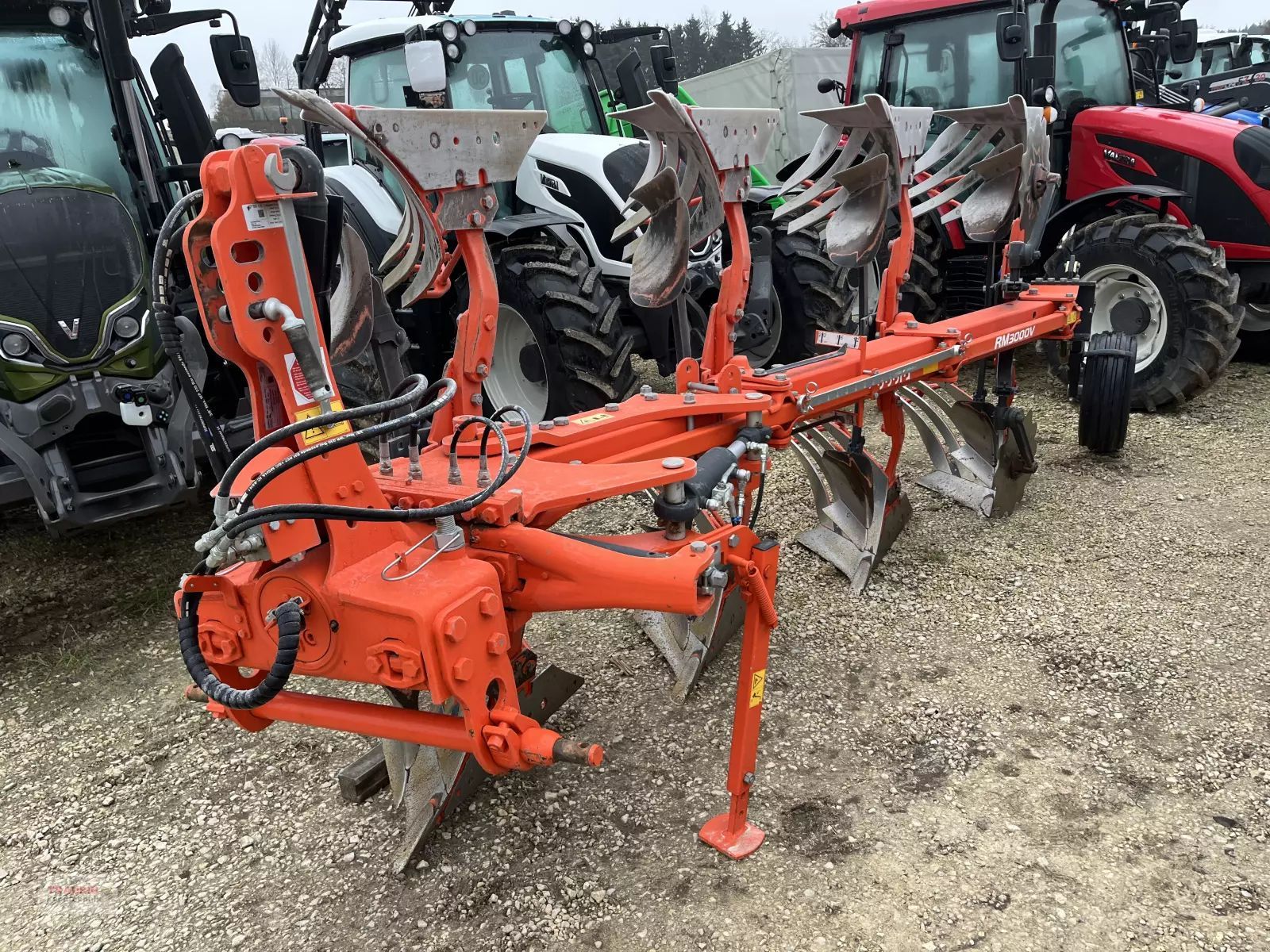 E-FARM: Kubota rm3000v 4 furchig - Plough - id YPLPPG8 - Year of construction: 2022 - Germany