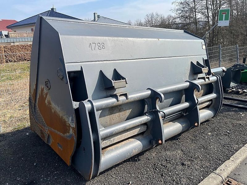 E-FARM: VOLVO volvo l 110 - 120 - Chargeuse sur pneus - id 7FVGMJ5 - 17 500 € - Année: 2017 - Allemagne