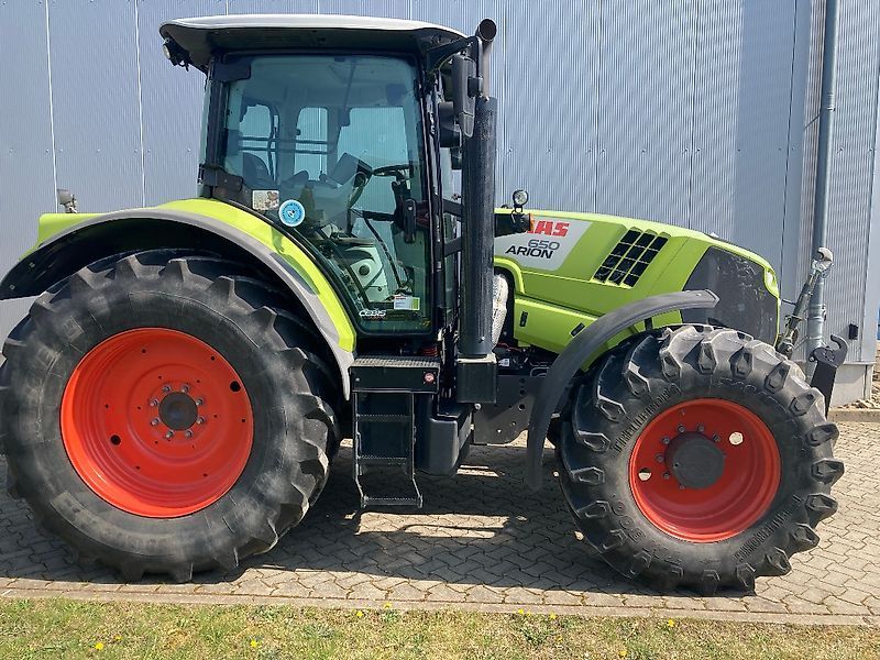 E-FARM: Claas Arion 650 CEBIS - Traktor - id I2VLDIR - 61.900 € - Baujahr: 2016 - Abgelesene Motorstunden: 4.830,Motorleistung (PS): 185,Deutschland