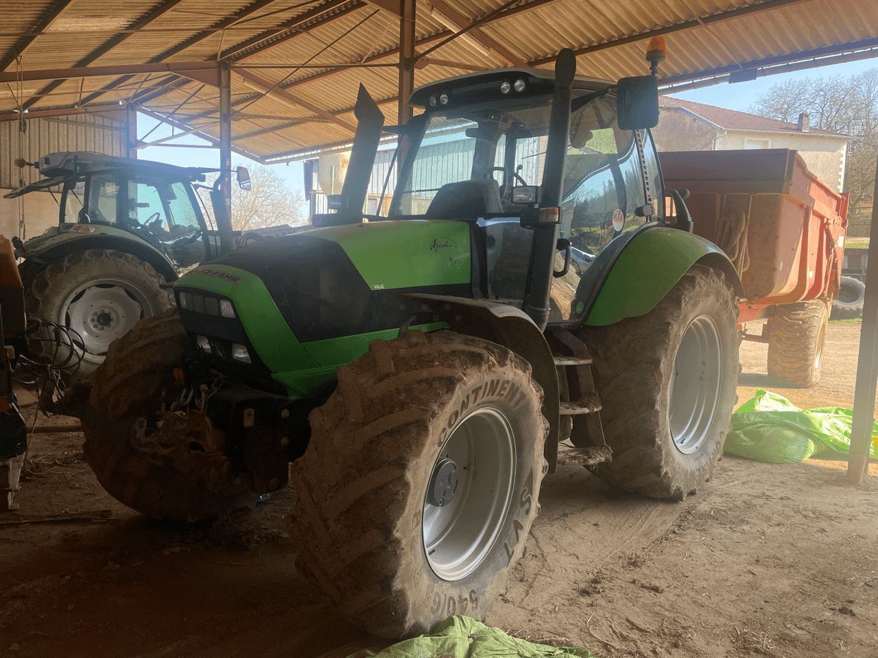 E-FARM: Deutz-Fahr Agrotron M625 - Tracteur - id UBNRQWV - 45 000 € - Année: 2012 - Lecture du nombre d'heure: 4 300,France