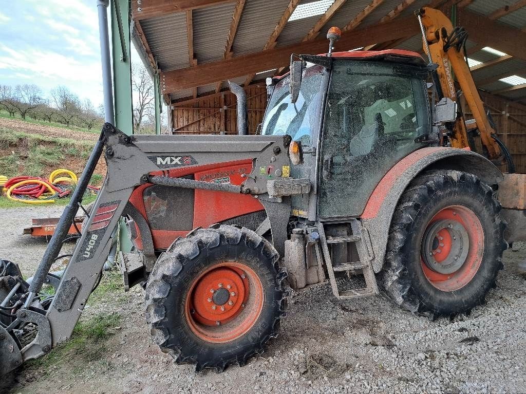 E-FARM: Kubota M105GX-IV - Tracteur - id FKCLAQY - 45 800 € - Année: 2019 - Lecture du nombre d'heure: 2 700,Puissance du moteur (chevaux): 111,France