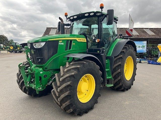 E-FARM: John Deere 6R 195 - Traktor - id W3YFJZ4 - 158.520 € - Baujahr: 2024 - Abgelesene Motorstunden: 1.550,Motorleistung (PS): 195,Vereinigtes Königreich