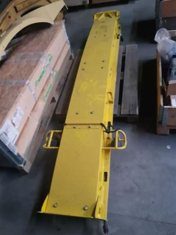 E-FARM: John Deere 8400 - Parts - id R76FELP - Denmark