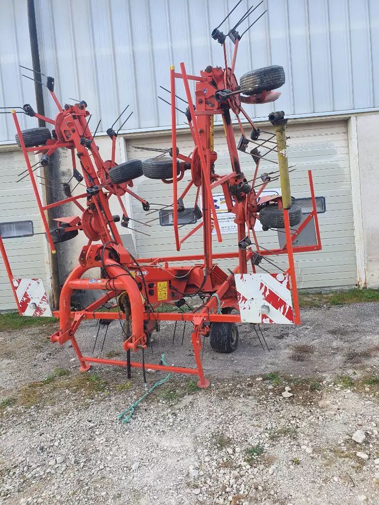 E-FARM: Kuhn GF 8501 MH - Tedder - id 9X94RVW - €5,800 - Year of construction: 2008 - France