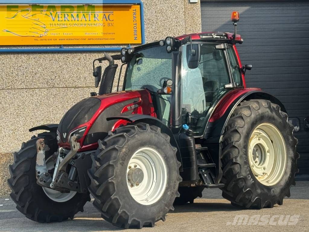 Valtra n154a, skyview cab, frontlinkage, frontloader,3846 Traktor 59.500 €