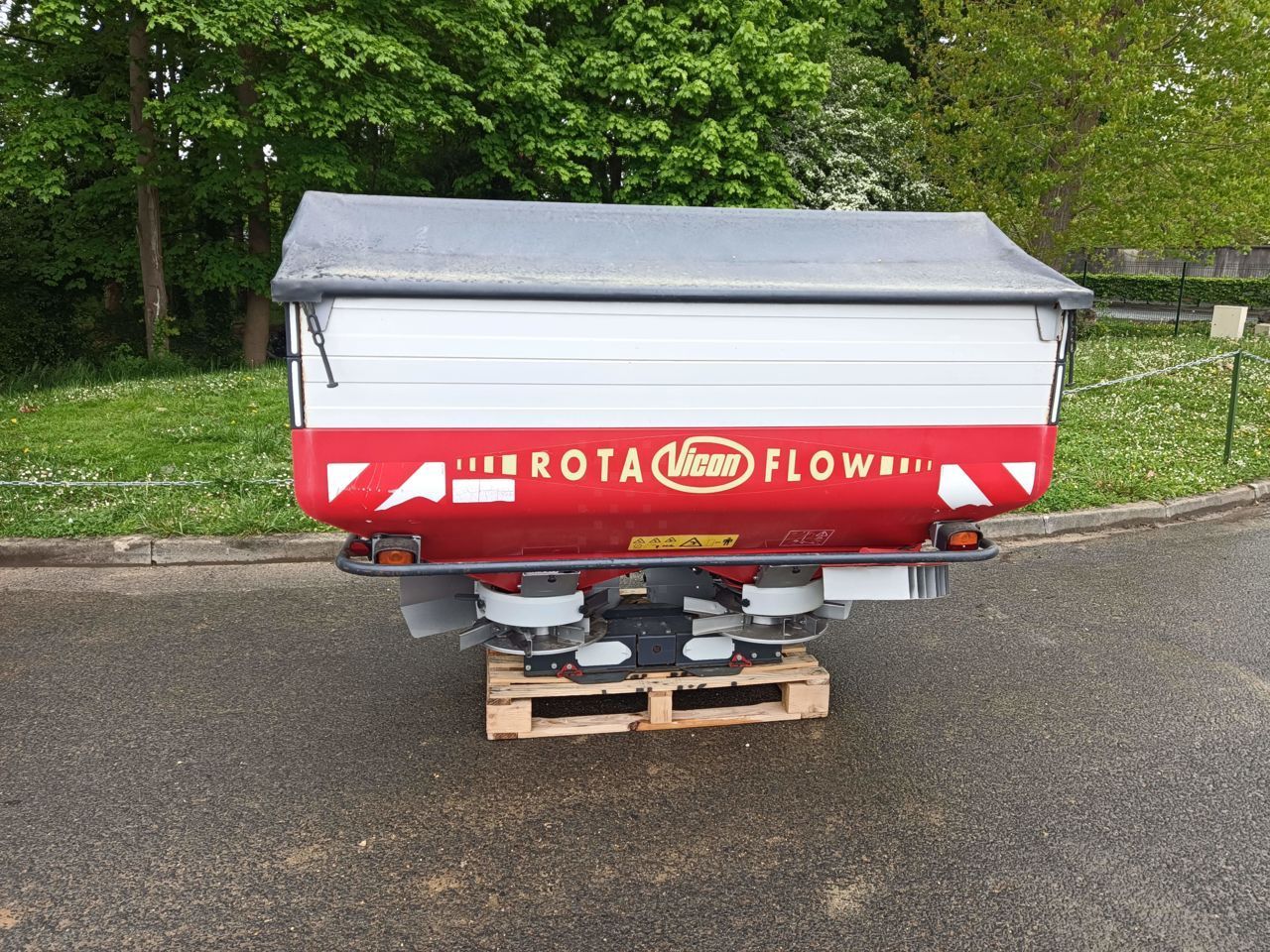 Vicon rom ew Fertiliser spreader €6,000