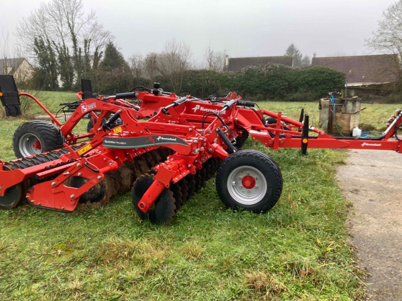 E-FARM: Kverneland qualidisc pro - Cultivator - id 7F33ZXT - €57,500 - Year of construction: 2023 - France