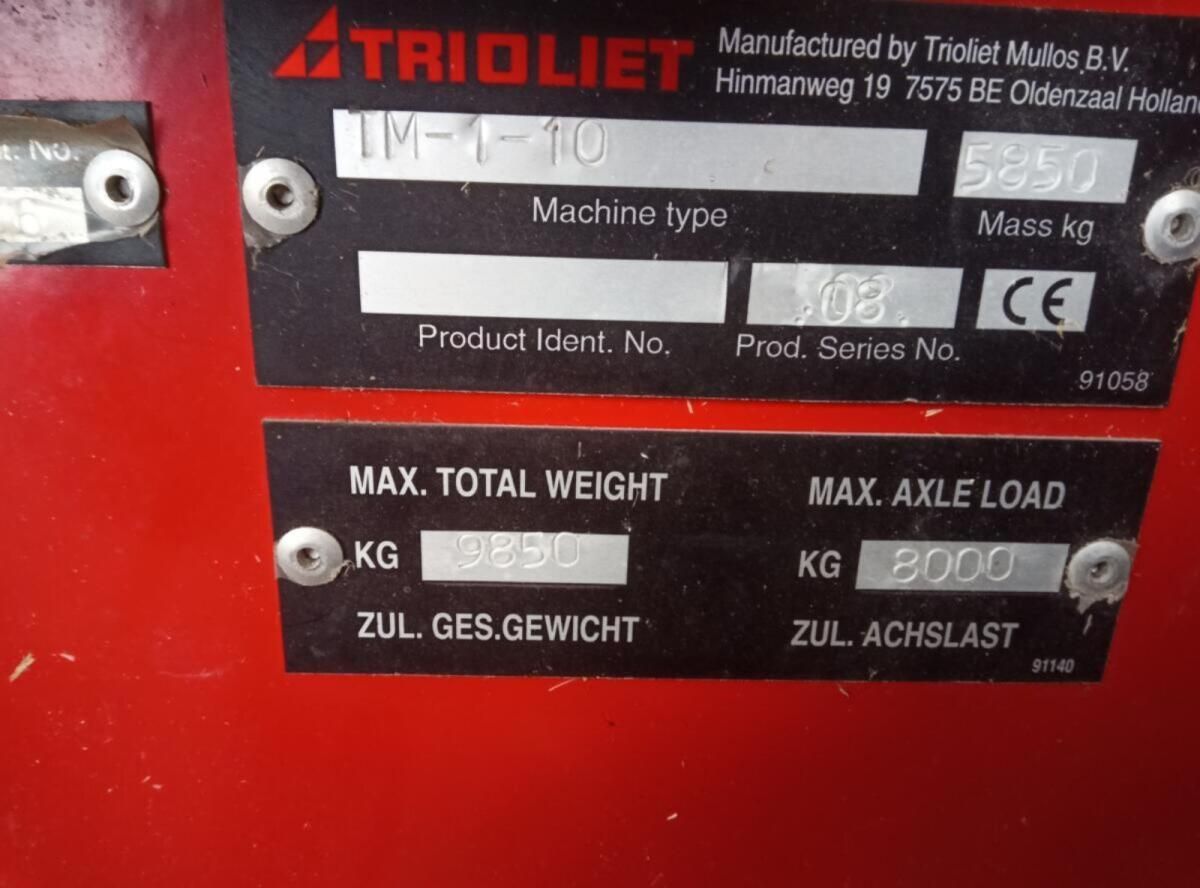 TRIOLIET Mixer feeder €10,000