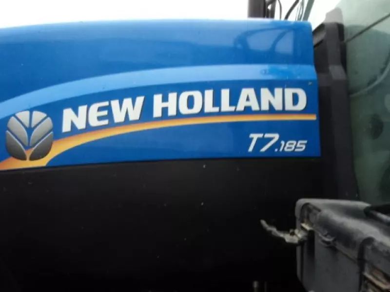 E-FARM: New Holland T7.185 - Tractor - id 6PHQQF5 - 62.500 € - Año: 2014 - Horas: 3900,Potencia del motor: 185,Francia