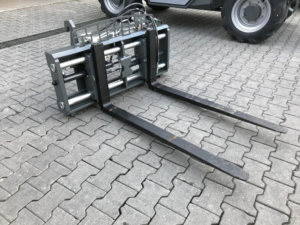 E-FARM: staplergabel mit hydraulischer zinkenverstellung - Attachment - id HNVPFPM - Austria