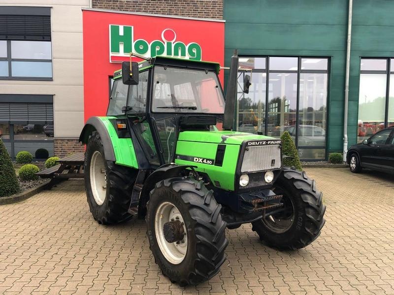 Deutz-Fahr DX 4.50 tractor €25,000