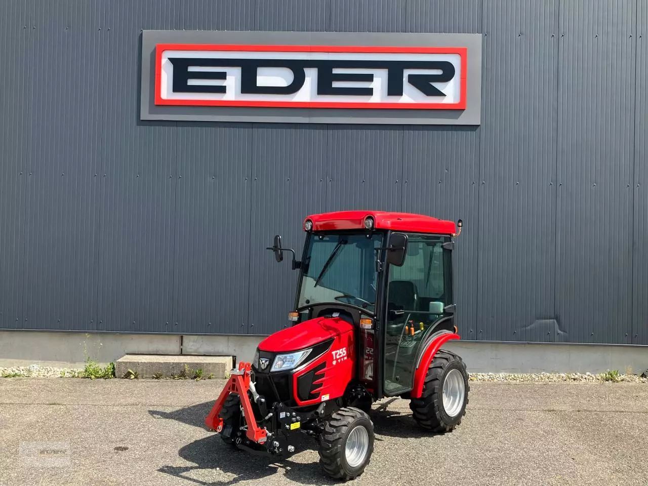 E-FARM: Tym ts 255 nh kabine - Tractor - id 6GRWRCZ - 19.000 EUR - Anul: 2023 - Muterea motorului: 24,Germania