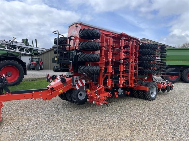 E-FARM: Kuhn Espro 6000 RC - Semoir - id YHWHBA6 - Année: 2024 - Danemark