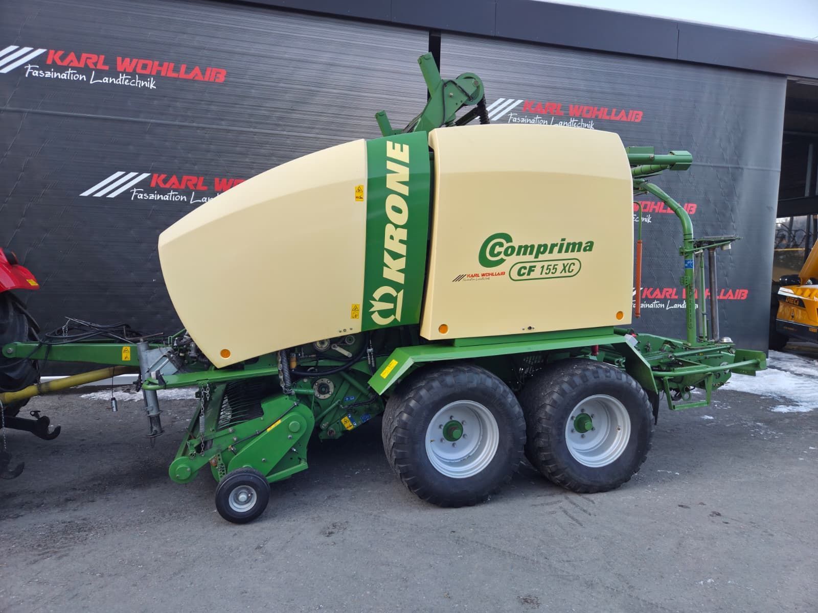 Krone Comprima CF 155 XC Baler €31,500