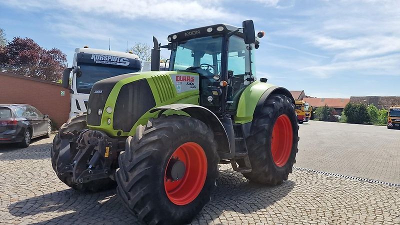 Claas Axion 840 Tractor €41,099