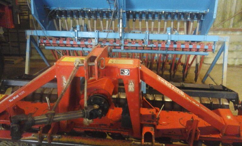 E-FARM: Lemken EURODRILL - Combinación de taladradoras - id CJMJR3P - 7500 € - Año: 2008 - Francia