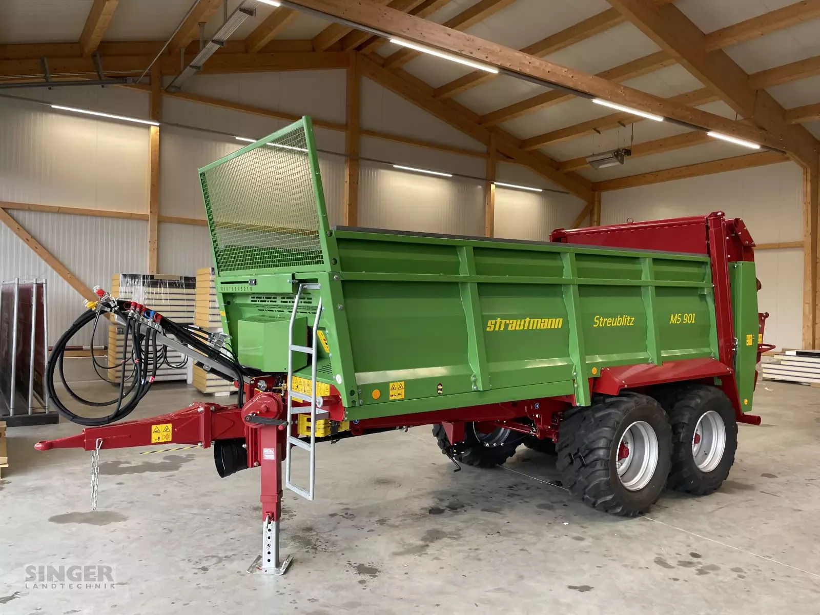 E-FARM: Strautmann MS 901 - Mist- und Kompoststreuer - id NZBBTLR - Baujahr: 2023 - Deutschland