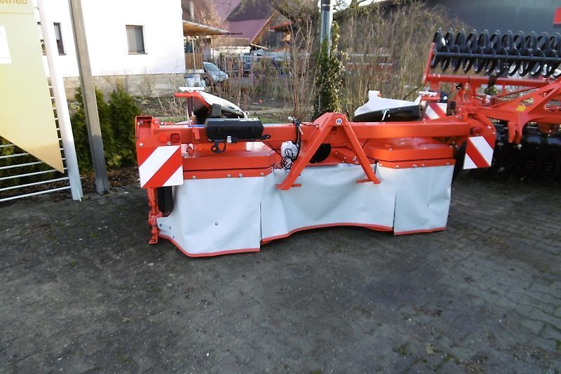 Kuhn GMD 310 F Mower €13,300