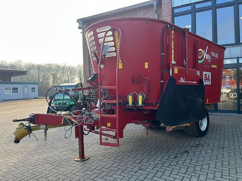 E-FARM: BVL v-mix 17n 2s - Podavač směsi - id HRU7SPI - 13 500 € - Rok výroby: 2011 - Německo