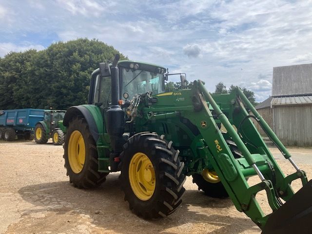 E-FARM: John Deere 6130 M - Tracteur - id MFAMTFB - Année: 2017 - Lecture du nombre d'heure: 5 350,Puissance du moteur (chevaux): 130,France