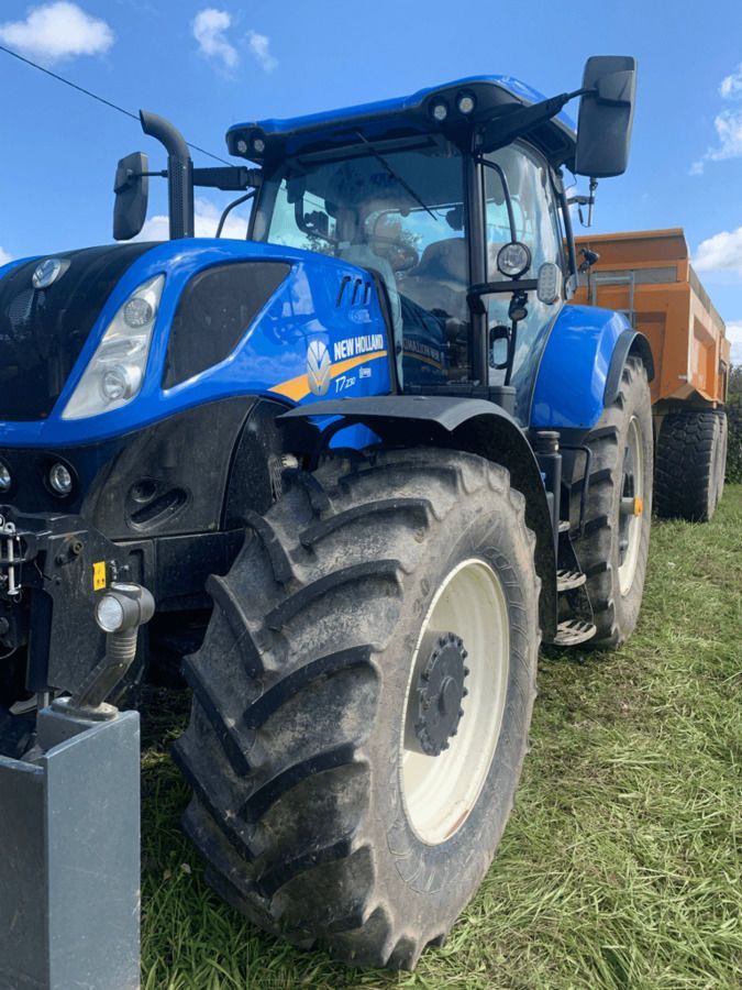 New Holland T7.230 Trattore 103.000 €