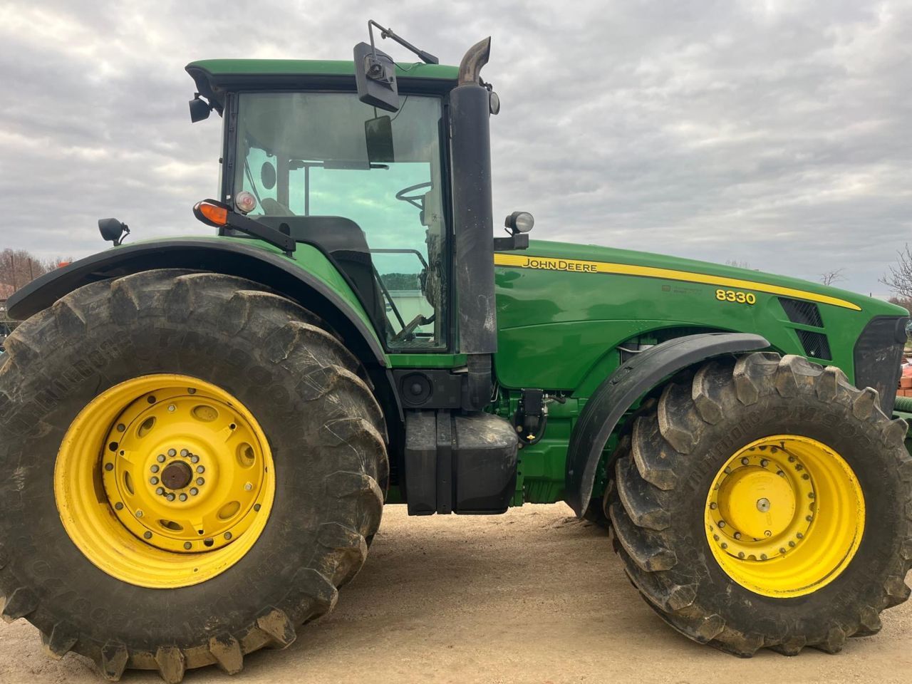John Deere 8400 Traktor