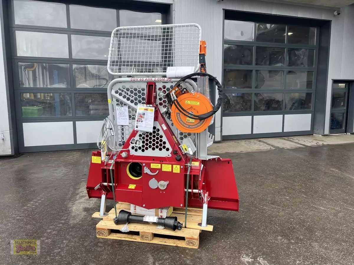 E-FARM: Tajfun egv65 ahk sg mit hafo-hilfswinde - Équipement forestier - id VIJLKTV - 12 167 € - Année: 2024 - Autriche