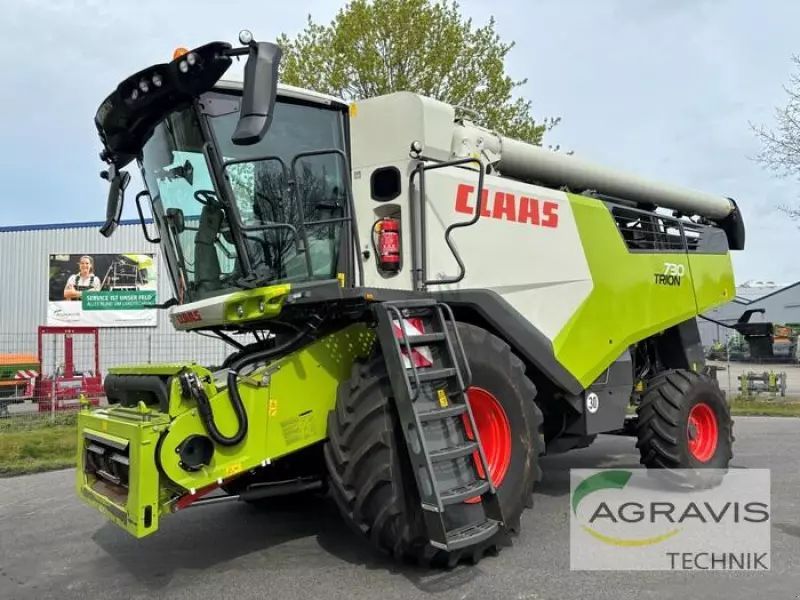 E-FARM: Claas Trion 730 - Moissoneuse-batteuse - id CNDTKUD - 329 900 € - Année: 2023 - Lecture du nombre d'heure: 216,Puissance du moteur (chevaux): 408,Allemagne