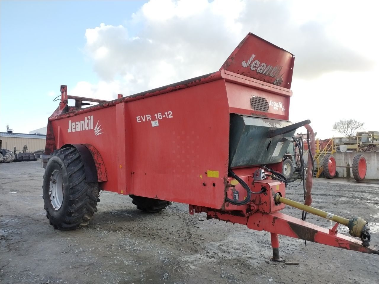 E-FARM: Jeantil evr 16-12 - Épandeur de fumier et de compost - id MZHG9GW - 15 000 € - Année: 2014 - France