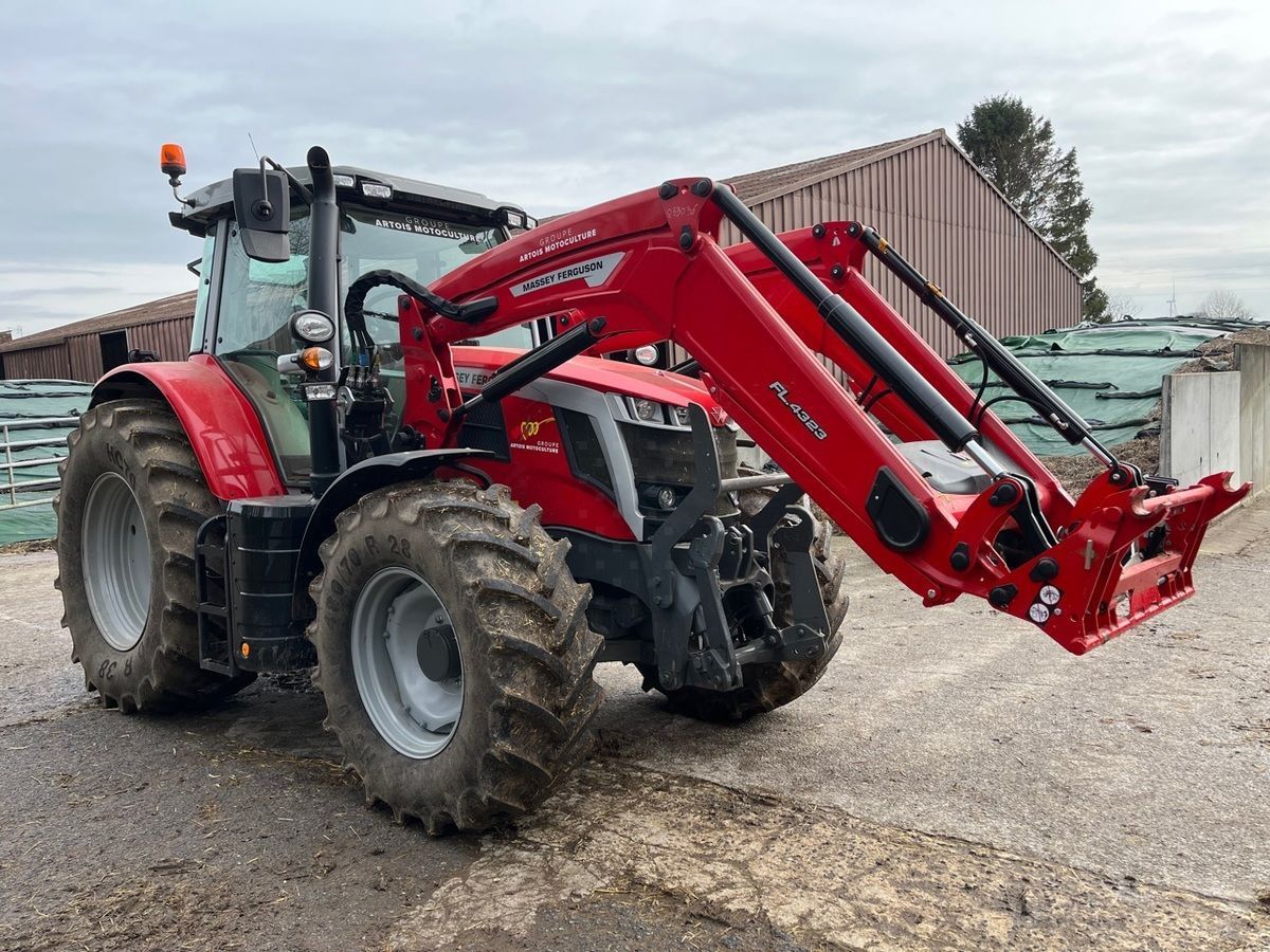Massey Ferguson 6S.135 Trattore 120.000 €