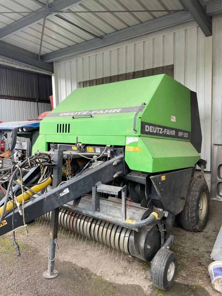 E-FARM: Deutz-Fahr mp 125 - Baler - id 9DTJD3W - €6,200 - Year of construction: 2008 - Total number of bales produced: 10,400,France