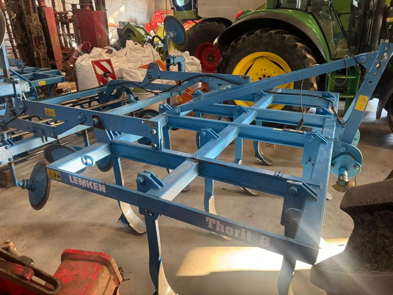 Lemken thorit 8 Kultywator 7000 €