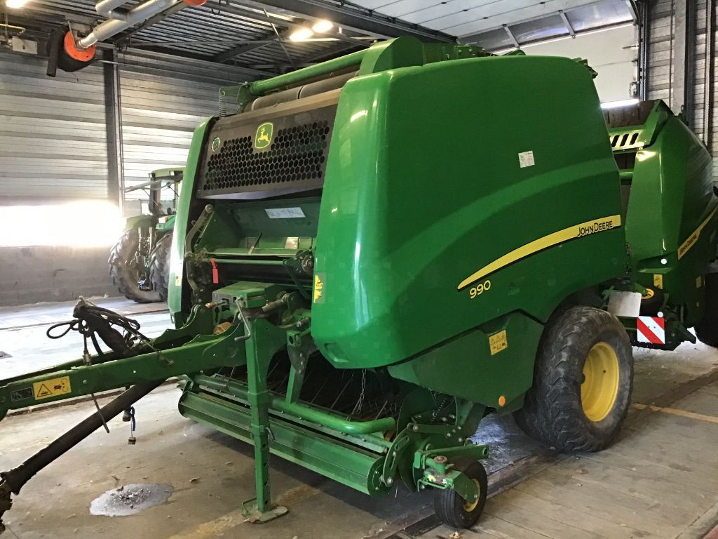 E-FARM: John Deere 990 - Ballenpresse - id DZ2AYCS - 22.000 € - Baujahr: 2012 - Ballenanzahl: 24.173,Frankreich