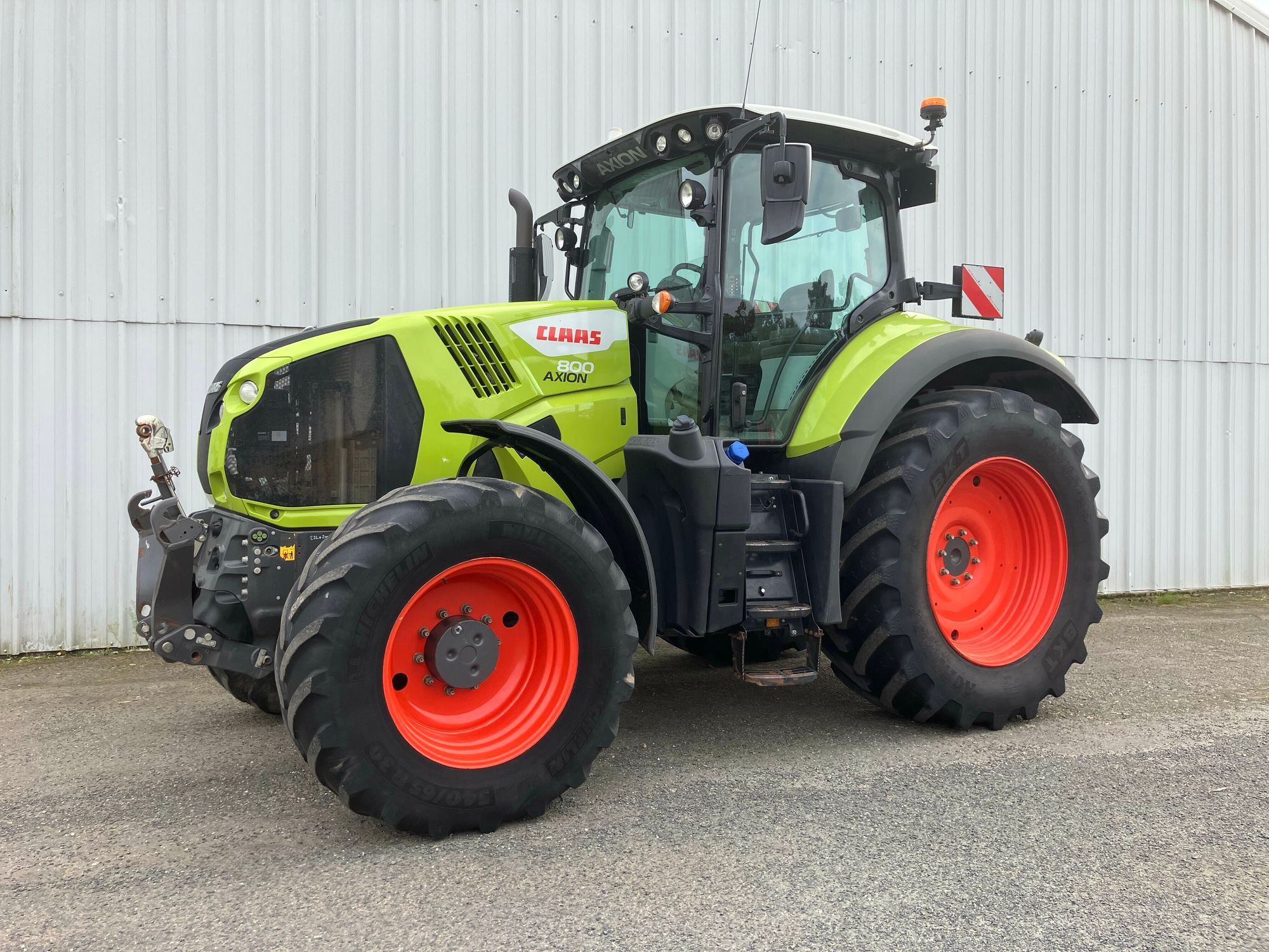 E-FARM: Claas Axion 800 - Trattore - id HQY83T8 - 85.000 € - Anno di costruzione: 2021 - Ore: 4.700,Francia