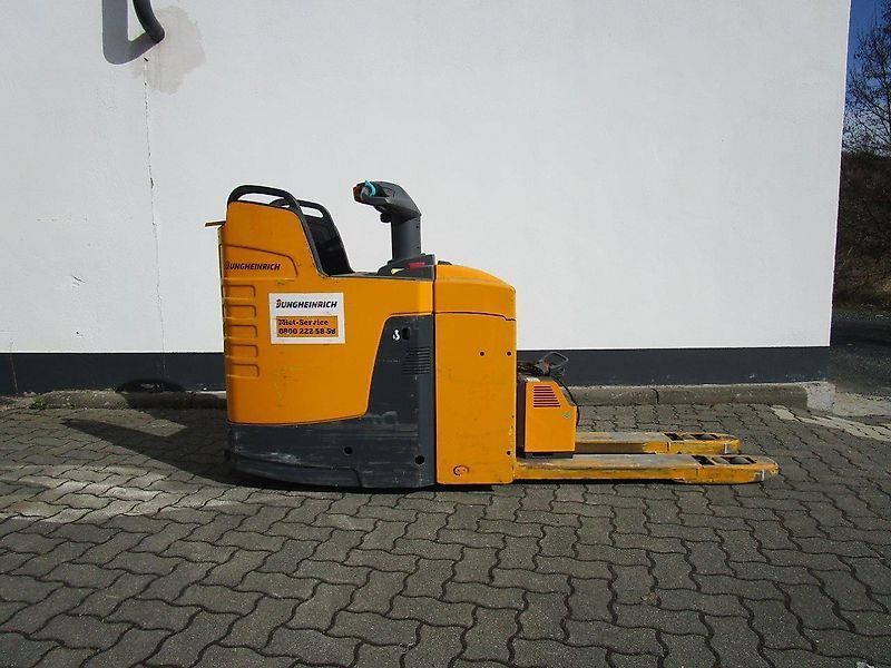 JUNGHEINRICH ere 225 Carretilla elevadora 8900 €