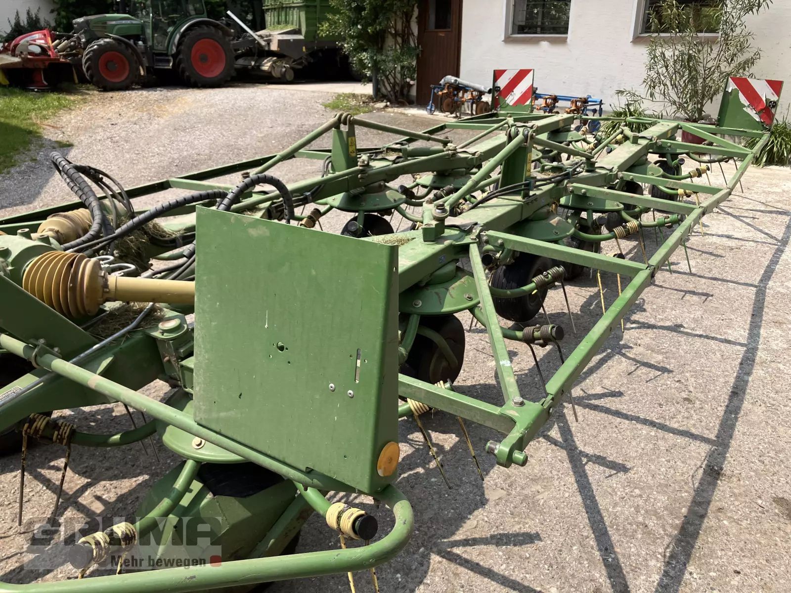 E-FARM: Krone KW 13.02/12 T - Kreiselheuer - id AQYIJQU - 5.462 € - Baujahr: 2009 - Deutschland