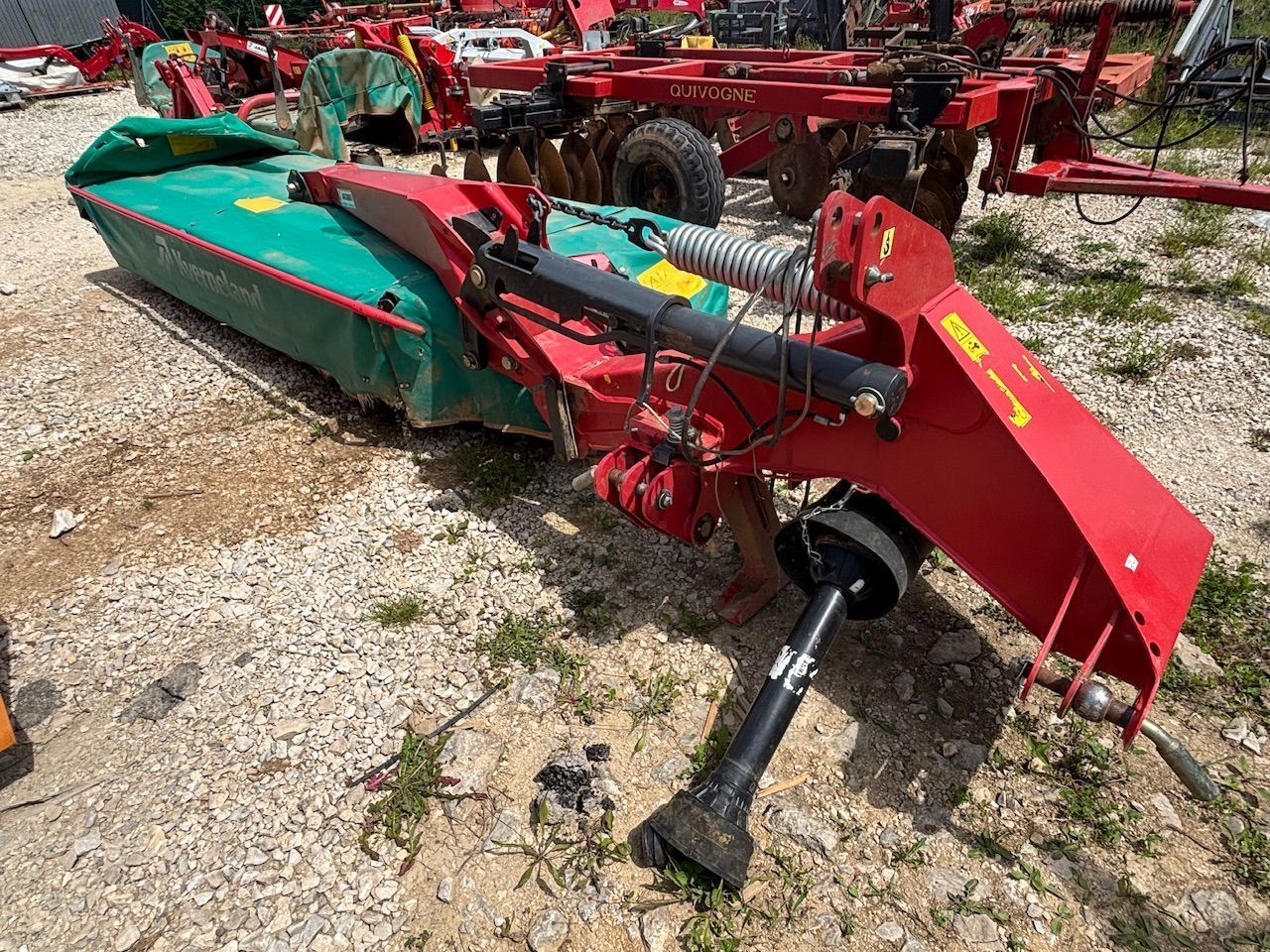 E-FARM: Kverneland 2840 m - Mähwerk - id JIWHRZX - 7.600 € - Baujahr: 2014 - Frankreich
