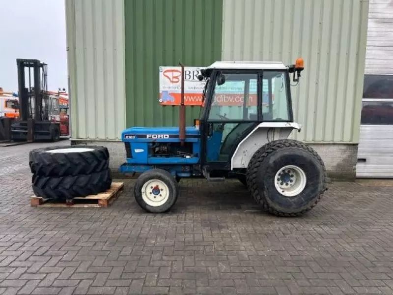 Ford 2120 dt Traktor