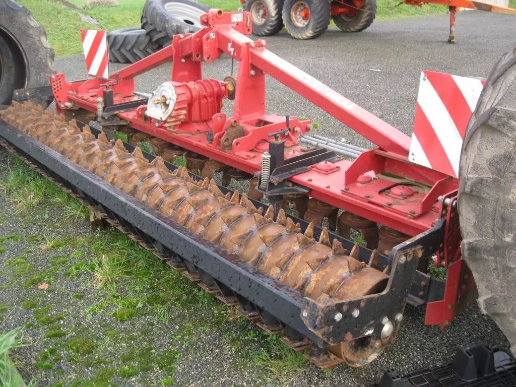 E-FARM: Vicon 4m00 - Herse rotative - id QET9BVP - Année: 2001 - France