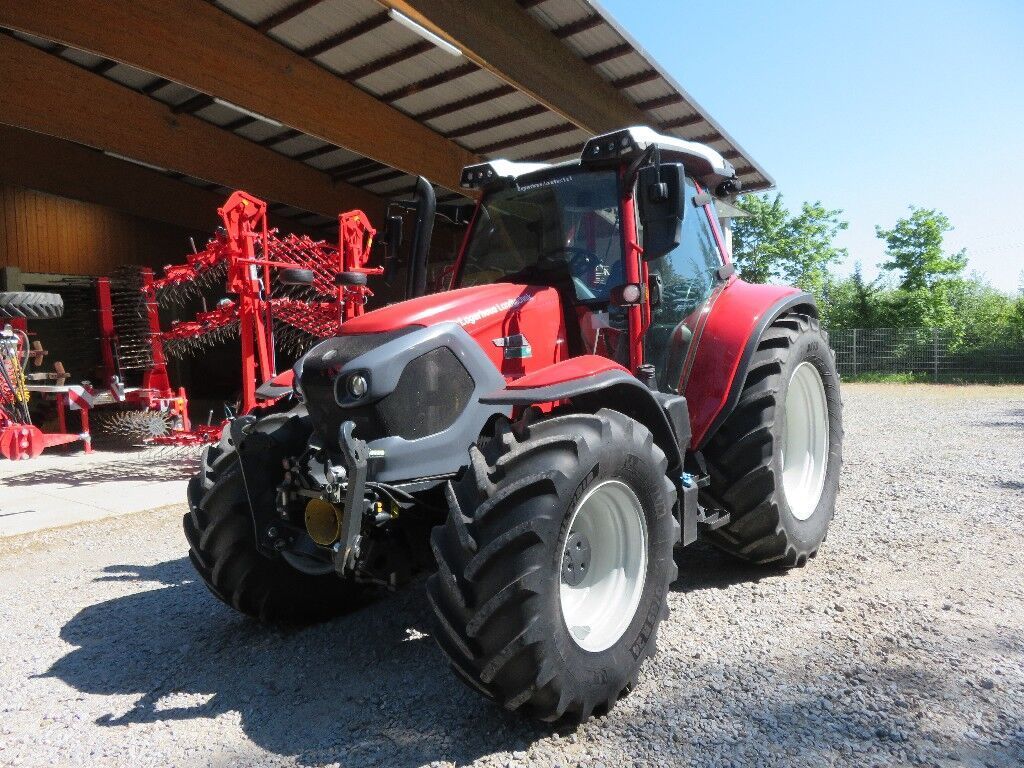 Lindner Lintrac 130 Трактор 93 750 €