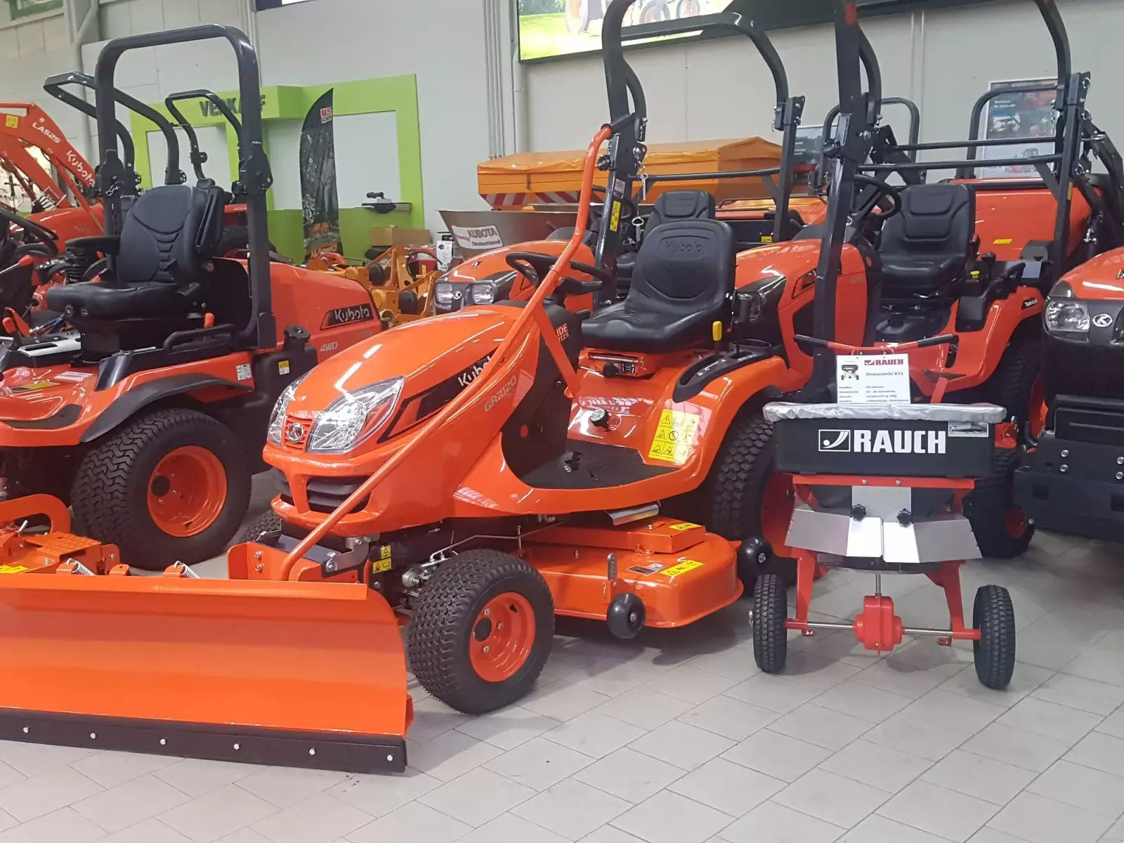 E-FARM: Kubota GR2120 S - Lawn mower - id KVTZTFI - €12,600 - Year of construction: 2024 - Germany