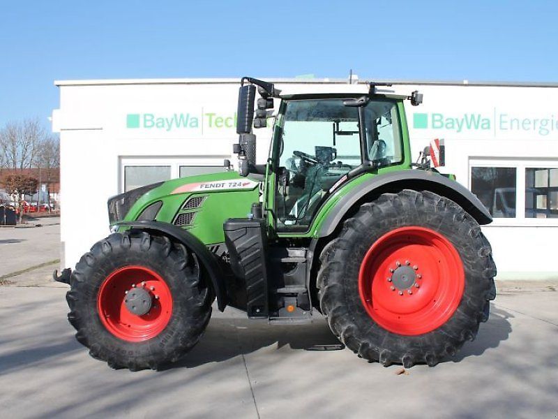 Fendt 724 Vario Profi Plus Traktor 155.000 €