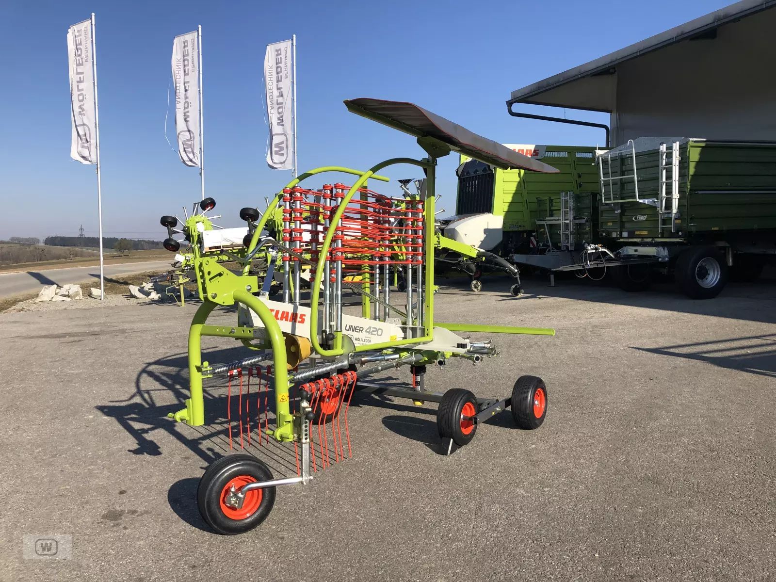 E-FARM: Claas Liner 420 - Greblă - id PX6EF7W - 9.167 EUR - Anul: 2023 - Austria