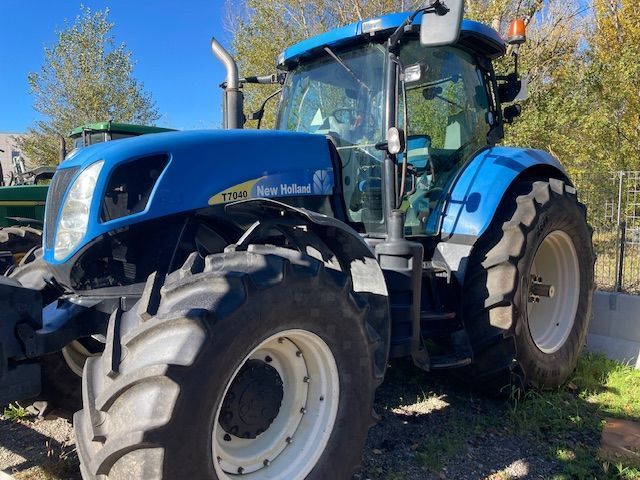 New Holland T7040 Tractor €52,000