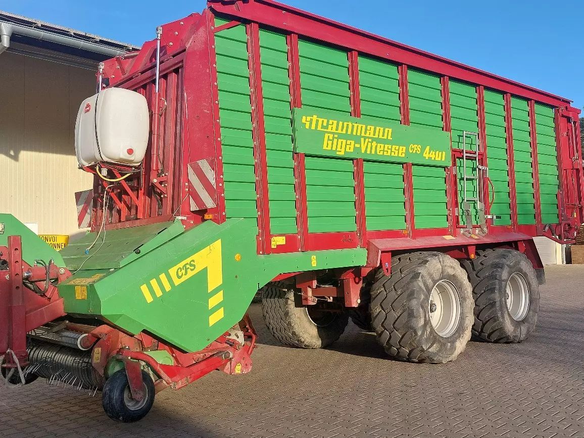 Strautmann Giga-Vitesse CFS 4401 Trailer €45,000