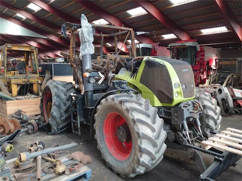 Claas Axion 840 Traktor